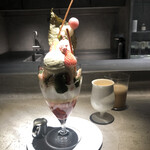 PATISSERIE ASAKO IWAYANAGI - パルフェビジュー 桜（ドリンク付） 5,720円（税込）