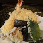 純愛うどん なでしこ - 花の咲いた天ぷら　※2013年1月