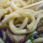 純手打ちうどん 百合 - 「肉うどん」中太の手打ち麺