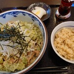 肉蕎麦の源 - ぶっかけ肉蕎麦とかやくご飯♪