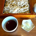 丹三郎 - 綺麗に切り揃えられたお蕎麦です。
