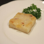 故宮 - 五目入りもち米の蓮の葉包み蒸し 大根餅添え