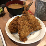 藤乃木 - カニクリームコロッケ 160円。アジフライ 160円