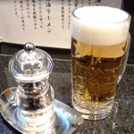 中野汁場 進化 - 生ビール（胡椒と共に）