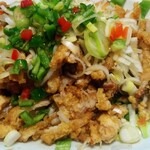 中国家庭料理 大福元 - 彩り鮮やかな油淋鶏