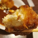 グリルらんぷ亭 - カニクリームコロッケはバター香るベシャメルソースが美味しいね～