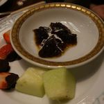 グリンデルワルド - コーヒーゼリーとフォンデュ用のフルーツをそのまま