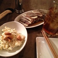 うしごろバンビーナ 恵比寿本店 - ポテサラとタン煮込み