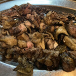 まるまん本店 - 地鶏もも炭火焼き¥1400