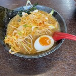 とよまるや - 辛ネギラーメン