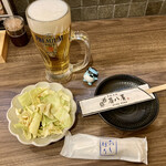 串焼酒場 若八屋 - 口開けの生ビールとお通し