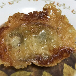 ブーランジェリー スドウ - チーズとオリーブを合わせたお酒に合うパンです