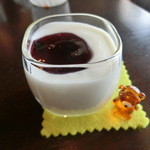 洋屋 - セットのヨーグルト