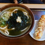 うどん 太三郎 - わかめ  700円(ちくわ天は学生サービス)