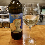 ヴィネリア グーフォ - 白グラスワイン　600〜800円