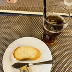 トラットリア Ryou59 - 料理写真:パンに食前のアイスティー♫