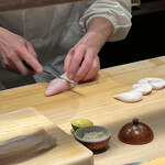 こま田 - 白子カット中