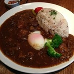 シェリール カブレ - とろとろで美味しい！牛すじカレー