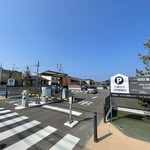 かどや食堂 - 近くの町営駐車場