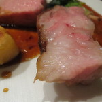 レストラン バカール - イベリコ豚のロースト、そのミニ・ハンバーグと共に4