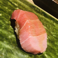 すし岩瀬 - 中トロ、三崎の釣りものです