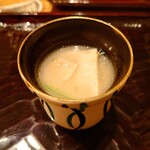 津の守坂 小柴 - 鯨のさえずり、山利の白味噌仕立て