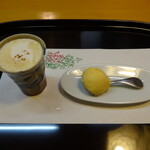 せき根 - 珈琲、アイスクリーム