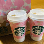 スターバックス コーヒー - コップも紙袋も桜満開