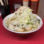ラーメン二郎 - ラーメン　ニンニクマシ　ヤサイマシ　アブラマシマシ　780円