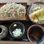 信州そば処やまへい - せいろそばと天ぷら籠盛り 1870円