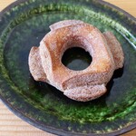 ラシーヌ ブレッド&サラダ - シナモンシュガー