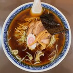 松美飯店 - 料理写真:ラーメン