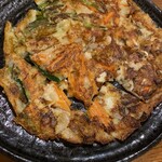 チヂミが自慢の韓国料理居酒屋 おんどる - 海鮮チヂミ　