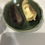 あじまん - 料理写真:安心してください、かじる前ですよ！断面がキレイに撮影できている人は、冷めてから切ったのだろうか…？