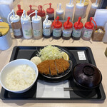 松のや - ロースかつ定食&トッピングポテサラ@500、オープン記念特価