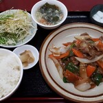 李園 - 牛肉オイスターソース炒め定食