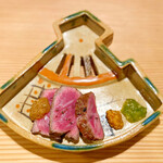 中津をにく - 敬産牛ロース炭藁焼き