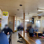 朝日屋 - 土曜日午後1時！いっぱいの朝日屋リピーター(^^)