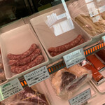 シュタットシンケン - この2種が生ソーセージっすね！じゃ2本づつね〜