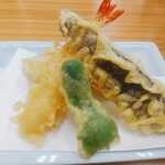 四ツ木製麺所 - 天盛り