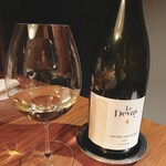 薫 HIROO - シャトー・ル・ドゥヴェイ /
      アン・ポント・ドゥ—ス・ルーサンヌ・ヴィオニエ 