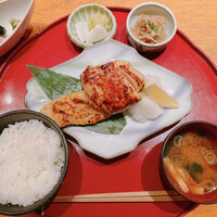 伊豆の旬 やんも 南青山店 - 