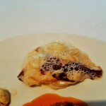 レストラン・モリエール - 雪の中で500日も寝かせたメークインを使うグラタンは、お芋自体がねっとり甘くバターの泡やトロトロのクリームがからむ～