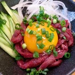 石垣酒場 肉まる - 【馬刺しユッケ】