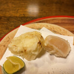 天ぷら 松 - 玉葱と帆立の天ぷら