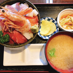 蔵八 - 海鮮丼
