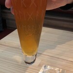 カレー&オリエンタルバル 桃の実 - グラスの底はこんな形状　おしゃん