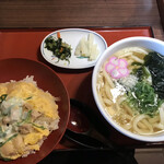 Tamaki - 大山ハーブ鶏の親子丼定食　1045円