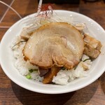 元祖 麺屋原宿 - チャーシュー丼