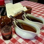 ザ　カウボーイハウス - 3種類のソース　ミックスしてもイケます。